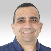 אלעד בן עזרי
